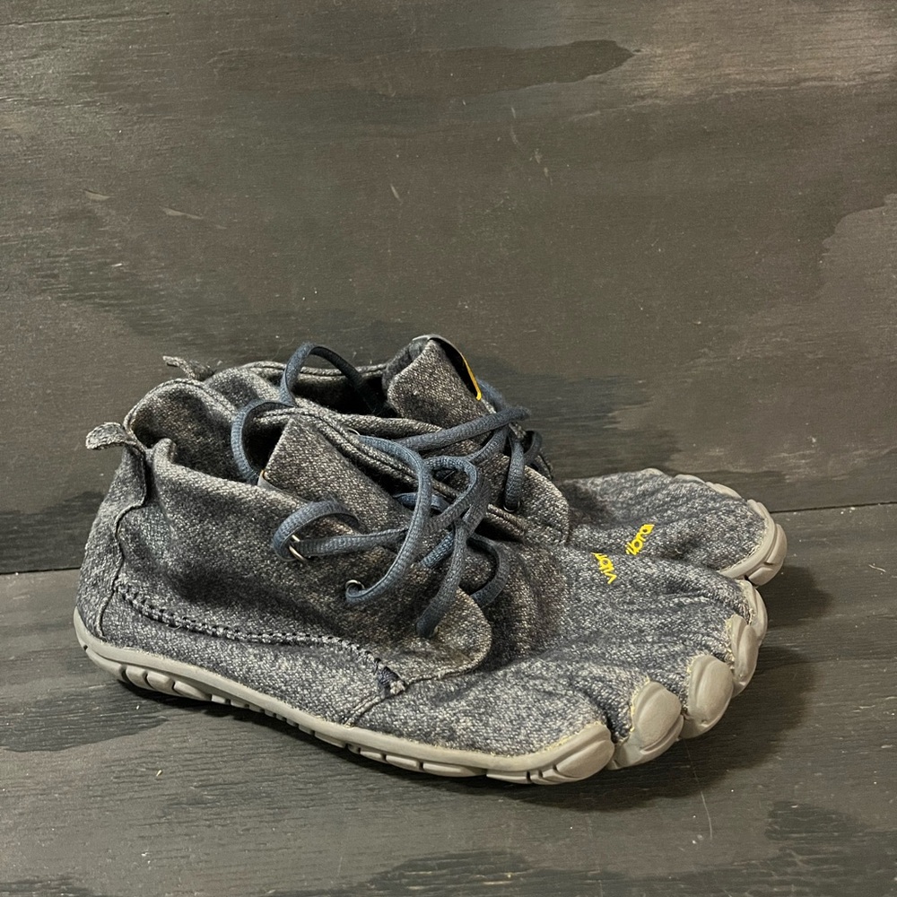 Vibram FiveFingers Men's Size 9-9.5 EU 42 CVT Wool Shoes Gray 15M5801 Walk Gym